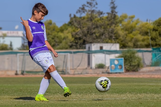 都充满了悬 都充满了悬